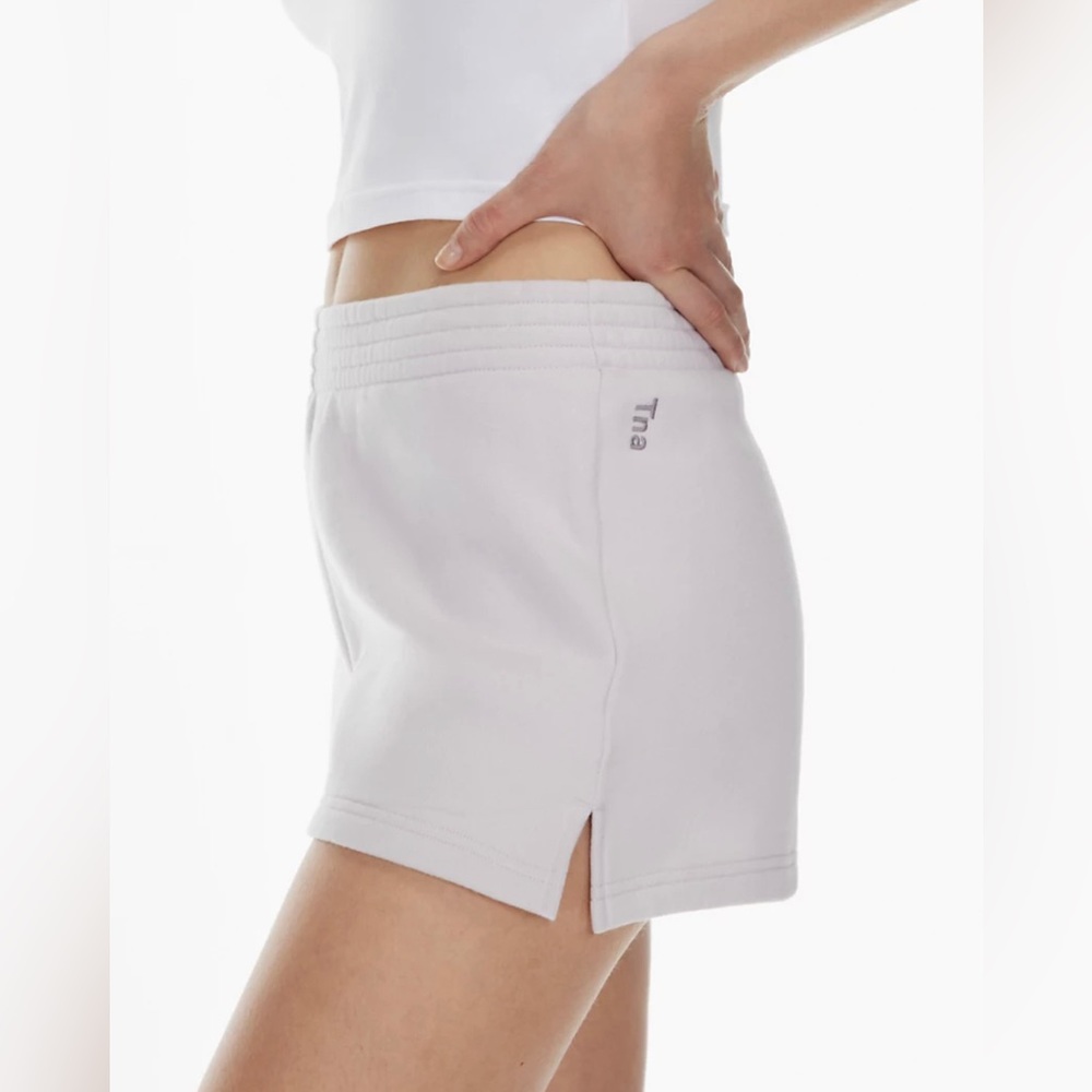 Size L TNA Cozy PERFECT shorts